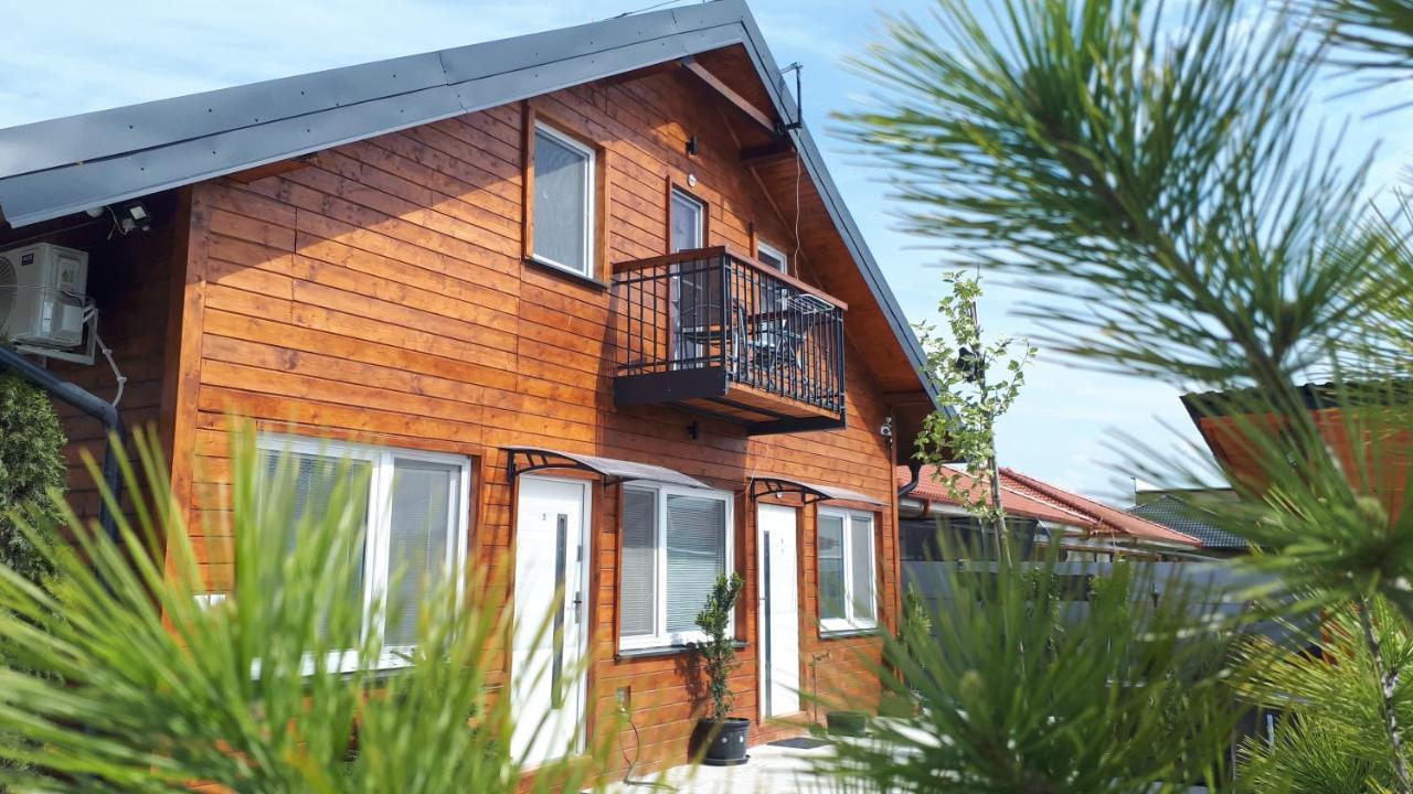 Penzion Florens, Nesvady Exterior foto